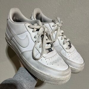Nike Air Force 1's‎ triple white low top youth sneakers size 6.5Y